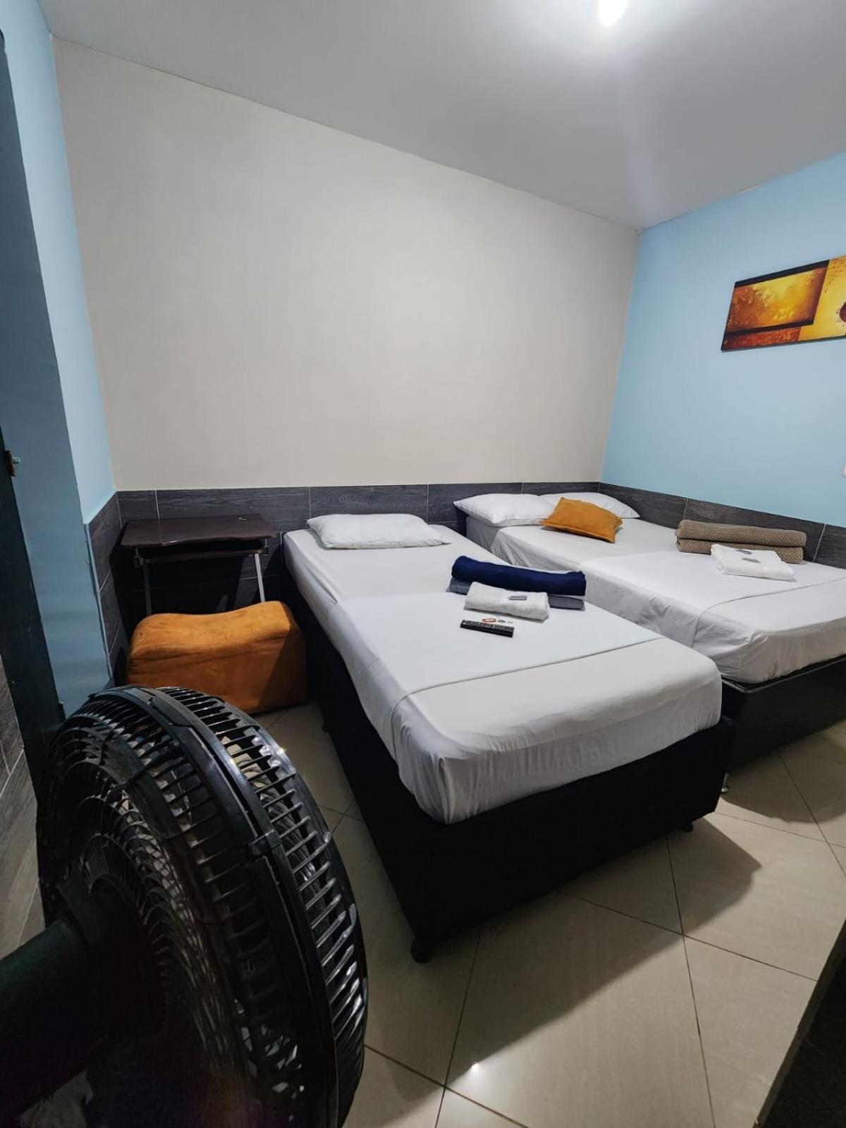Hotel Laureles Home Medellín Esterno foto
